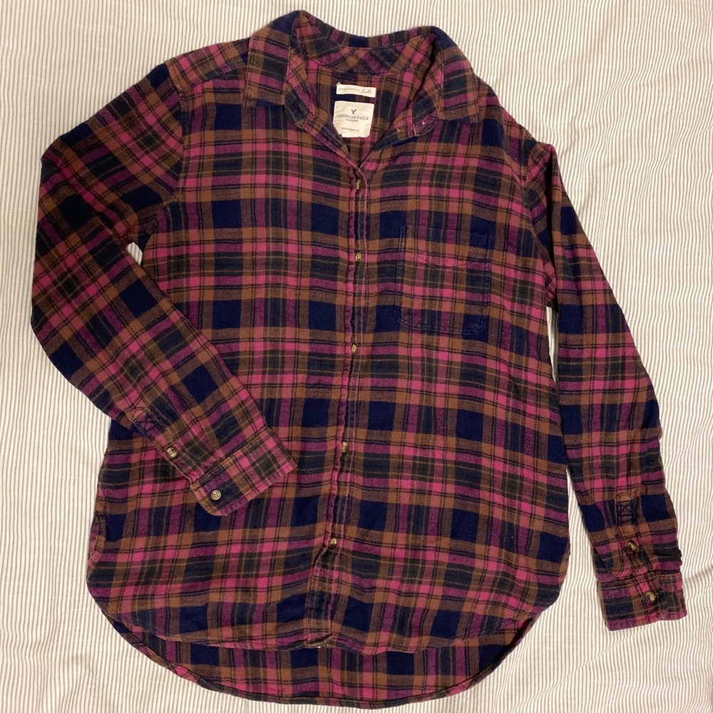 American Eagle Maroon Flannel Size M